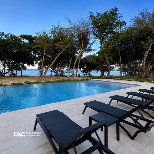 APARTAESTUDIO PRIMERA LÍNEA DE PLAYA Ubicado en un exclusivo complejo hotelero