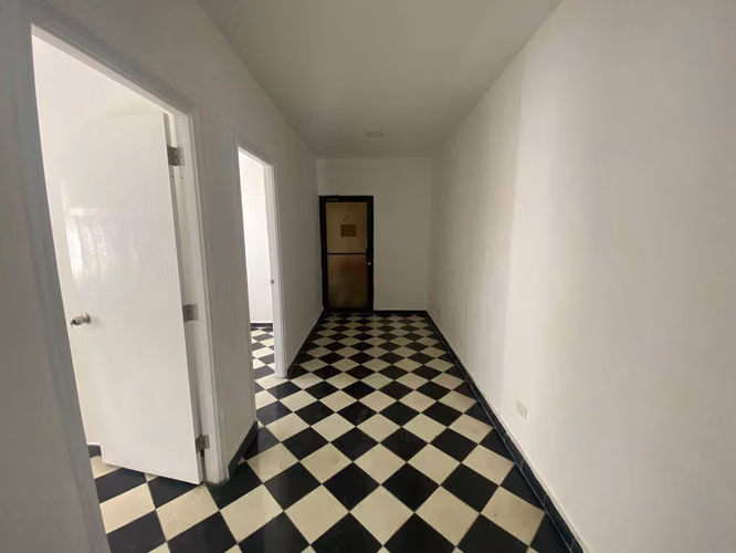 Local en alquiler en Gazcue ideal para oficina, consultorio o estetica - Imagen 5