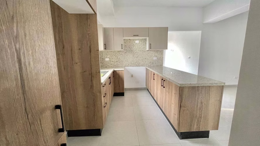 Apartamento en Venta 3HAB en Los Prados Santo Domingos - Imagen 3