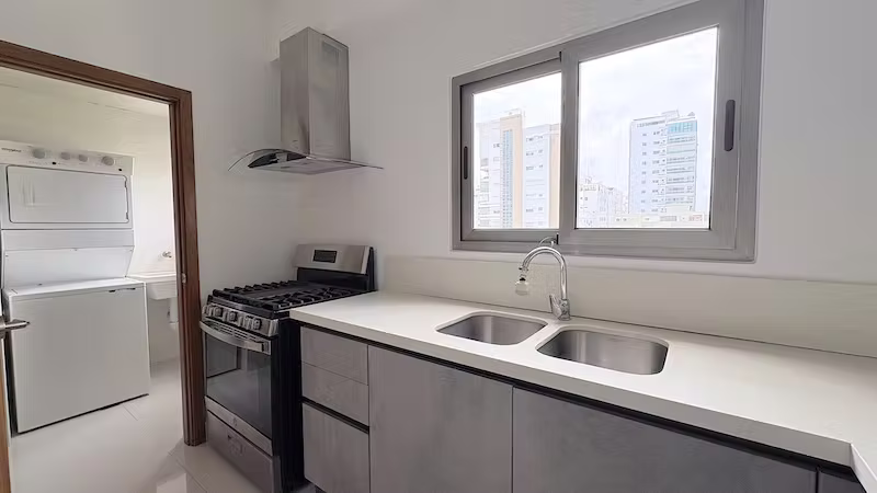 En Naco Apartamento de Dos Habitaciones y Estudio en Alquiler US$1,650. - Imagen 5