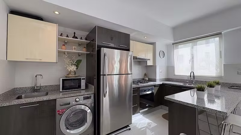 En Piantini Apartamento Amueblado en Venta de Una Habitación US$163,500.ini - Imagen 3