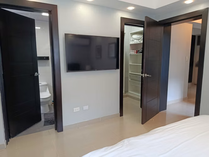 Hermoso Apartamento Amueblado, 1 Habitación + Estudio, Gym, Naco - Imagen 7