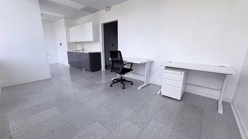 En Serralles Oficina Amueblada en Alquiler US$10,200. - Imagen 3