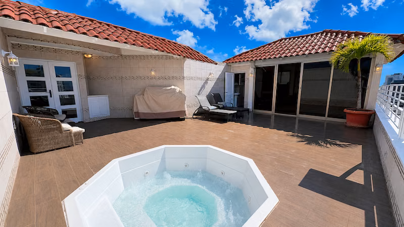 En Naco Apartamento en Venta Con Terraza Propia y Tres habitaciones US$590,000. - Imagen 3