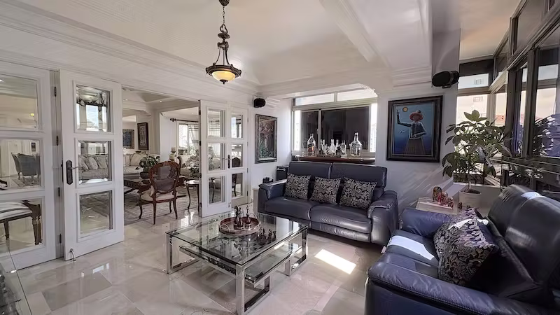 En Naco Apartamento en Venta Con Terraza Propia y Tres habitaciones US$590,000. - Imagen 1