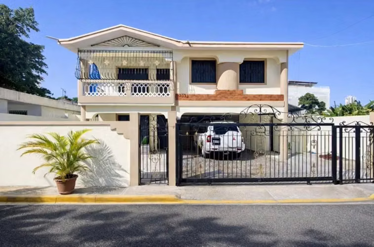 On sale House in Miramar
