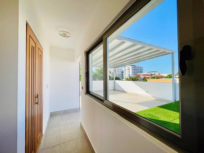 Casa de lujo en Venta | Residencial cerrado en Bella Vista DN - Imagen 2