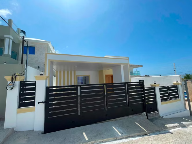 Casa en Venta en Residencial Torre Alta, Puerto Plata, R.D