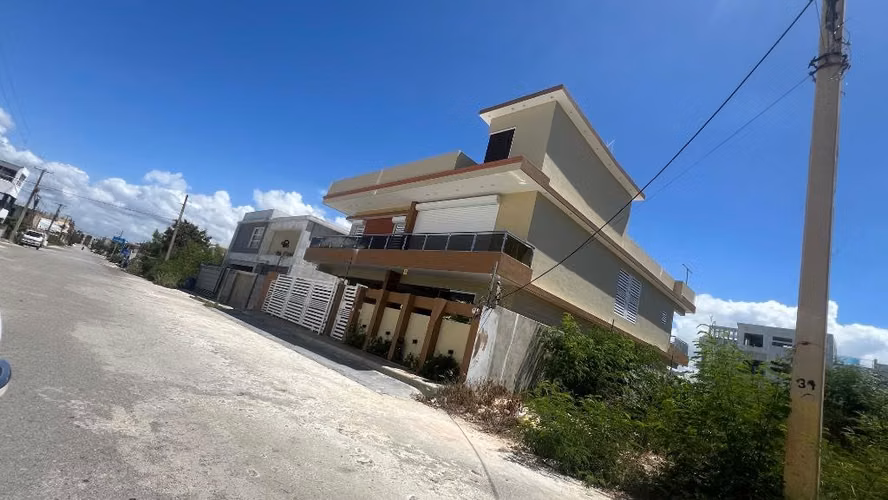 Solar de 333 metros en Romana del Oeste La Romana - Imagen 2