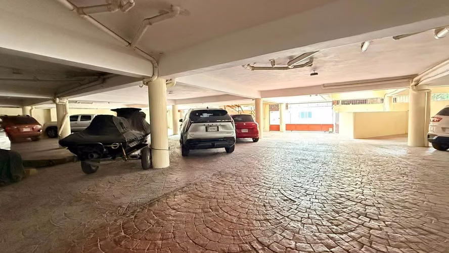 APARTAMENTO EN ALQUILER EN VILLA MARINA - Imagen 2