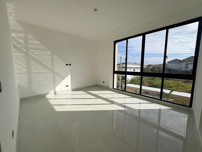 Casa para estrenar en Colinas del Oeste - Imagen 5