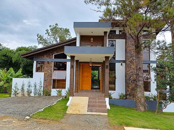 En Jarabacoa Casa en Venta de Cuatro Habitaciones US$575,000.
