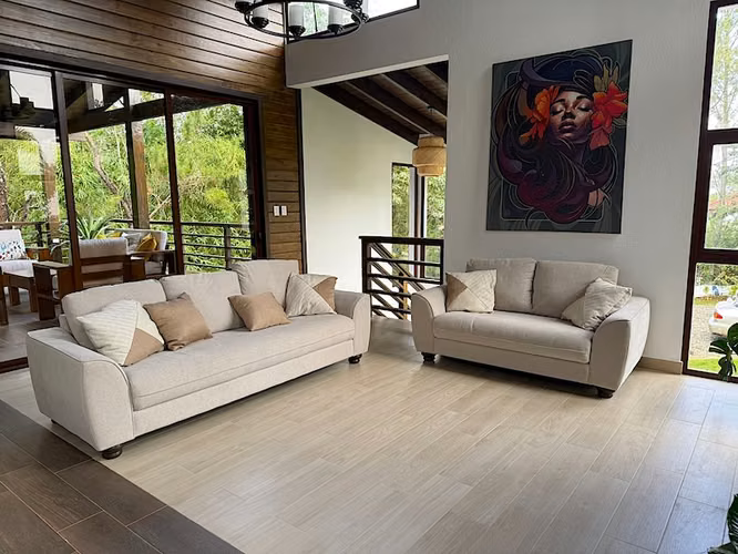 En Jarabacoa Casa en Venta de Cuatro Habitaciones US$575,000. - Imagen 7