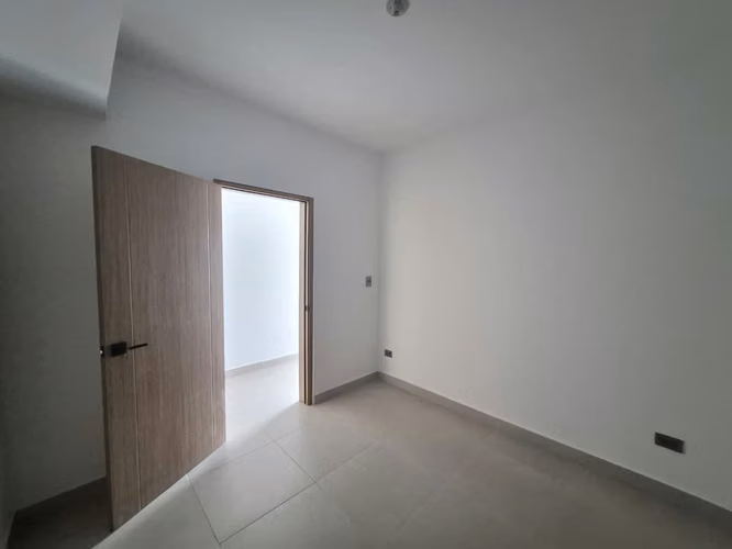 Apartamento en alquiler Evaristo Morales, 2 hab torre moderna - Imagen 7
