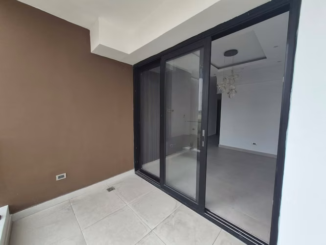 Apartamento en alquiler Evaristo Morales, 2 hab torre moderna - Imagen 5