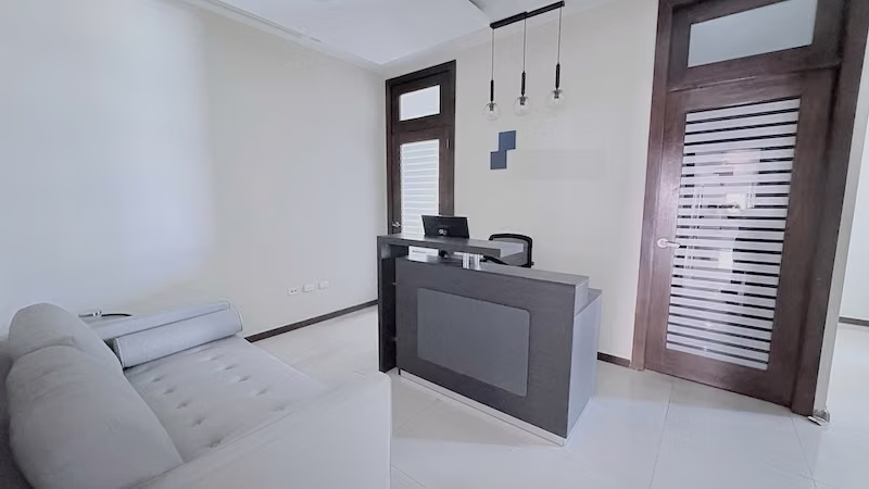 En El Millón Oficina en Venta US$215,000.