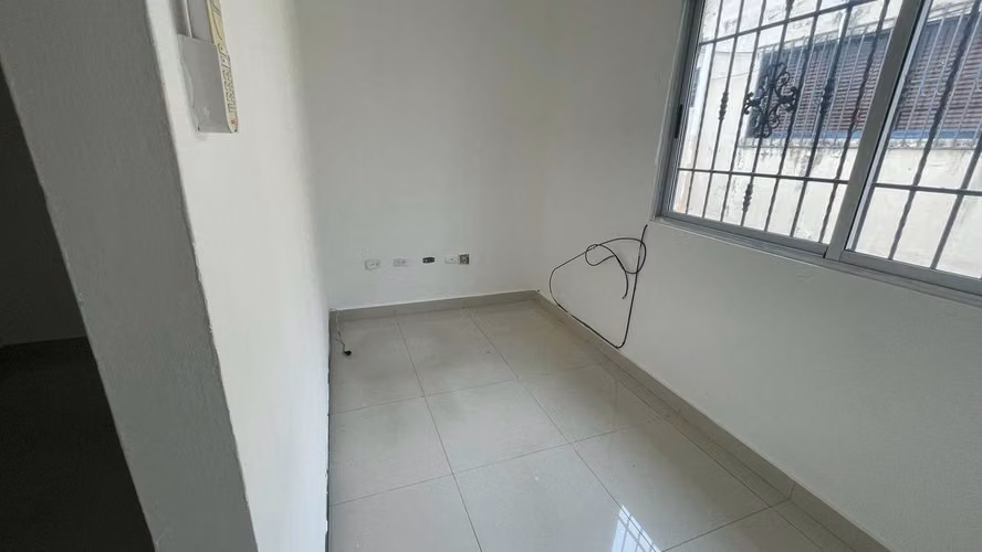 LOCAL COMERCIAL-OFICINA EN ALQUILER EN GAZCUE - Imagen 5