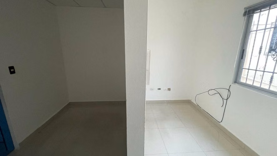 LOCAL COMERCIAL-OFICINA EN ALQUILER EN GAZCUE - Imagen 7