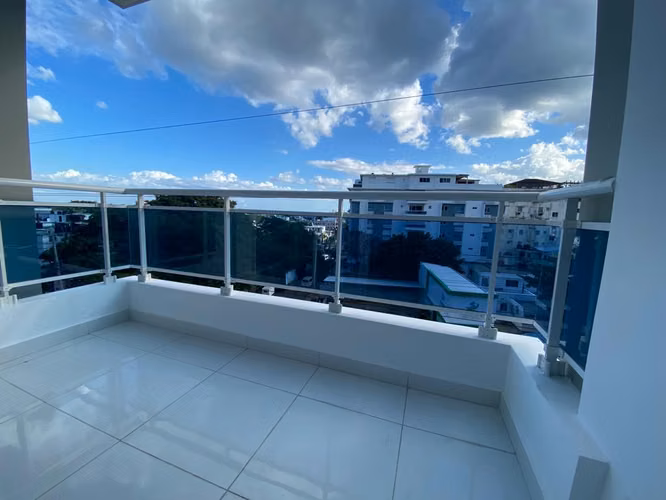 TORRE EN GAZCUE CON EXCELENTE ÁREA SOCIAL (G-27) - Imagen 3