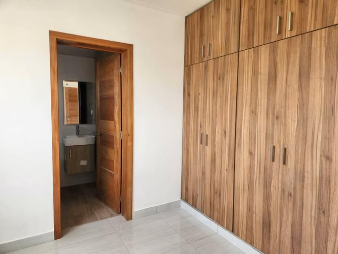 ¡Precio Rebajado en Prado Oriental! - Imagen 4