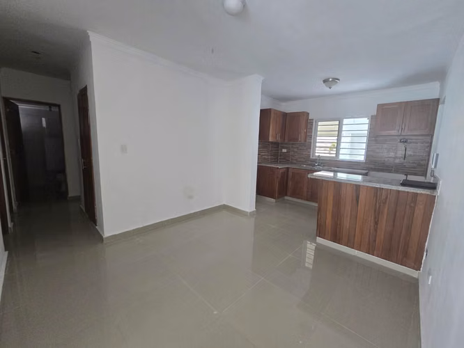APARTAMENTO EN ALTOS DE ALAMEDA 1er NIVEL CON PATIO PRIVADO - Imagen 2
