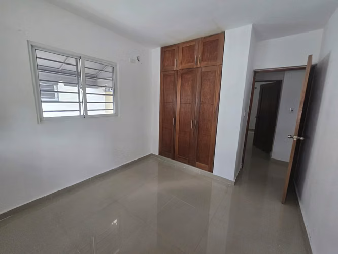 APARTAMENTO EN ALTOS DE ALAMEDA 1er NIVEL CON PATIO PRIVADO - Imagen 6
