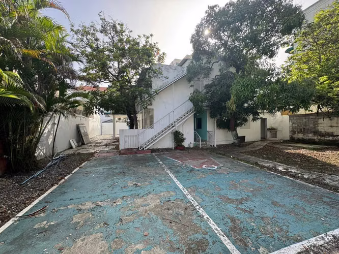 Casa comercial en alquiler