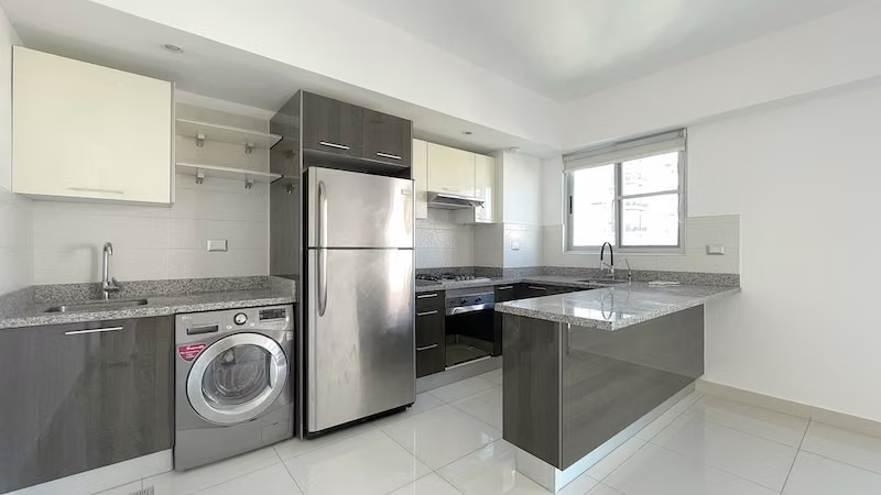 En Piantini Apartamento en Alquiler de Una Habitación US$900. - Imagen 2