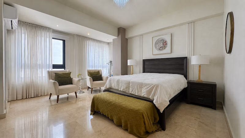 En Piantini Apartamento en Venta de Tres habitaciones US$420,000. - Imagen 6