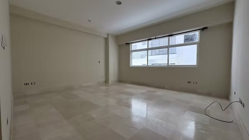 En Naco Apartamento en Alquiler de Tres habitaciones US$2,800.
