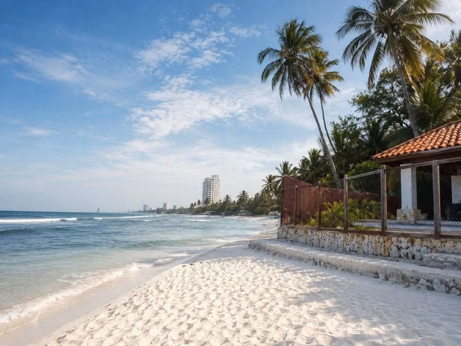 Terreno en Venta segunda línea de playa - Juan dolió