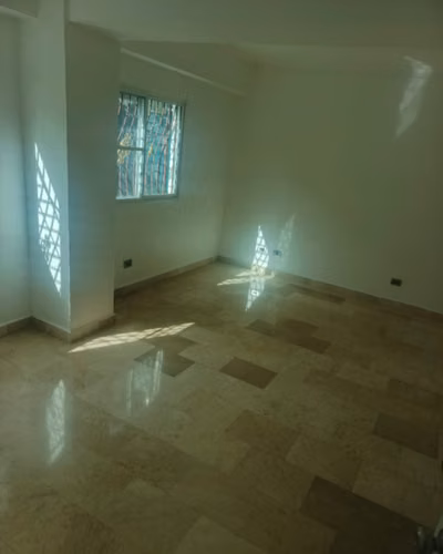 Alquilo amplio Apartamento 3hab-Terraza, Urb. Real. - Imagen 4