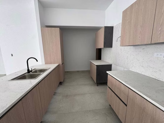 Proyecto de Apartamentos en Evaristo Morales - Imagen 2