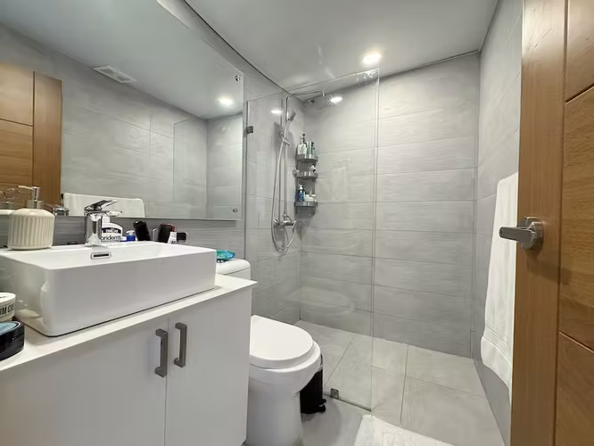 En Naco Apartamento Amueblado en Alquiler de Dos habitaciones US$2,250. - Imagen 6