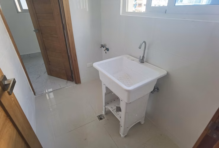 Apartamento de 2 Habitaciones en Bella Vista - Imagen 5