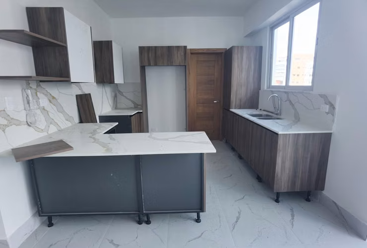 Apartamento de 2 Habitaciones en Bella Vista - Imagen 3