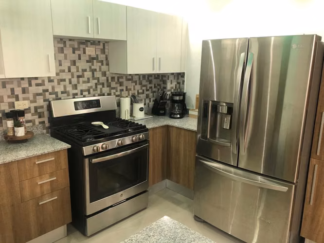 Apartamento en alquiler amueblado en el Residencial Mediterraneo - Imagen 3