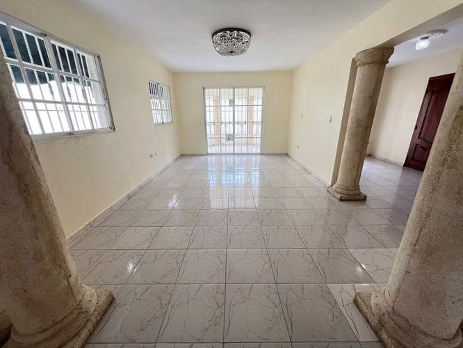 Venta de Exclusiva Residencia en Zona de Alta Demanda, los tres ojos - Imagen 5