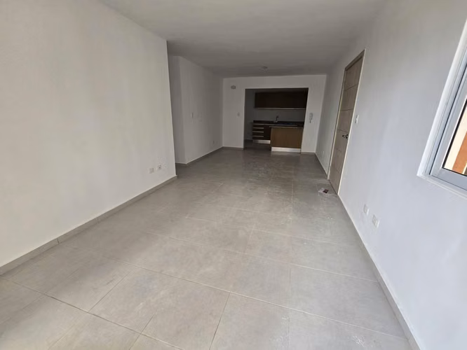 Apartamento en Torre Ita Esther II Jacobo Majluta  Piso 3 con ascensor - Imagen 4