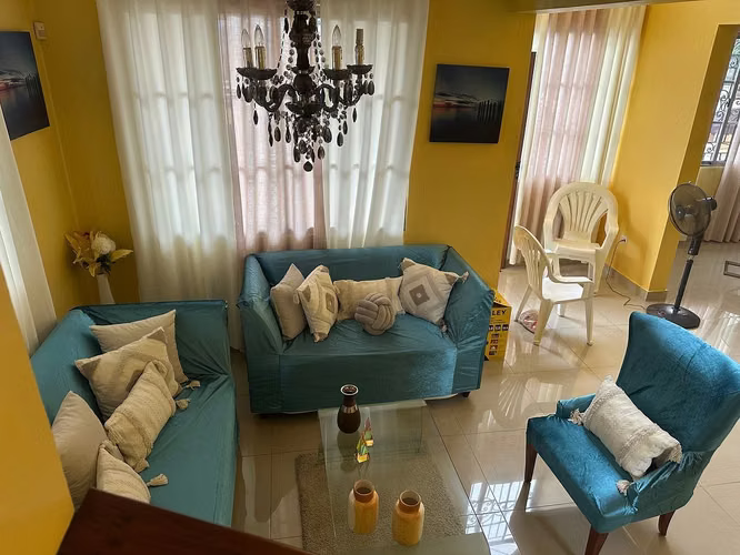 Casa en Bello Campo de dos familias - Imagen 2