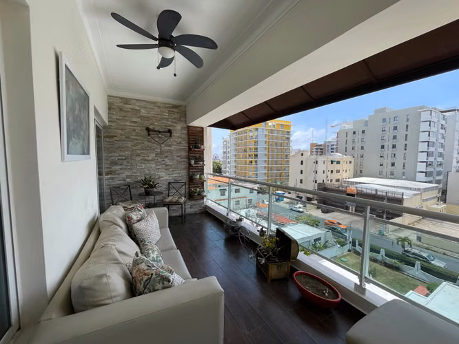 Apartamento en renta Evaristo morales amueblado - Imagen 2
