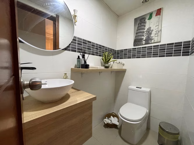 Apartamento en renta Evaristo morales amueblado - Imagen 6