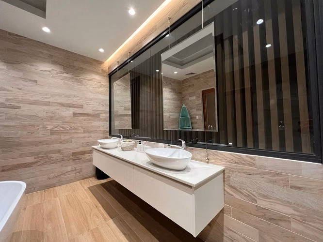 SE VENDE LUJOSA VILLA EN CAP CANA CON MUELLE PRIVADO - Imagen 4