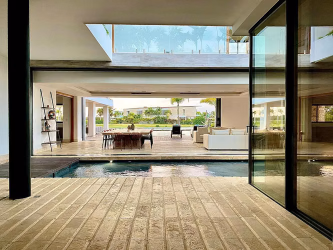 SE VENDE LUJOSA VILLA EN CAP CANA CON MUELLE PRIVADO - Imagen 7