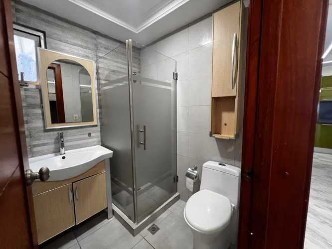 Vendo apartamento en santo domingo Este - Imagen 2