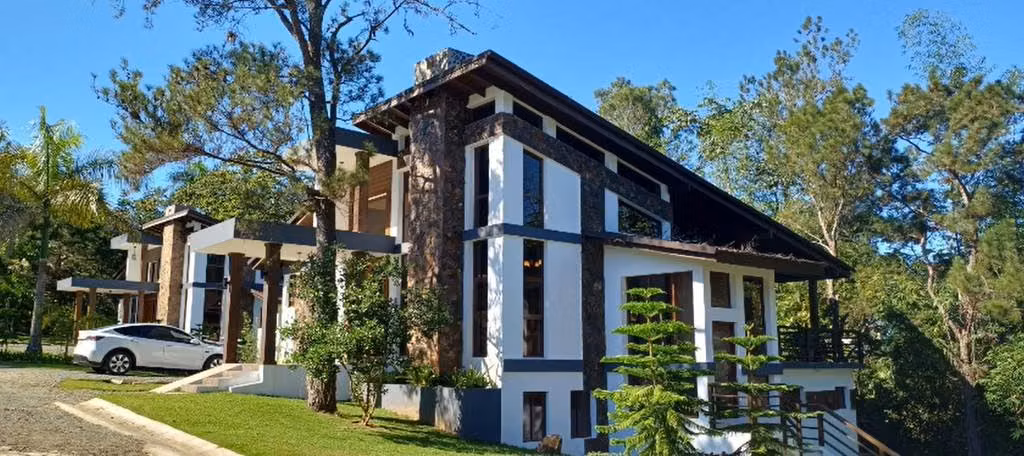 Villa de 4 habitaciones en Jarabacoa - Imagen 1