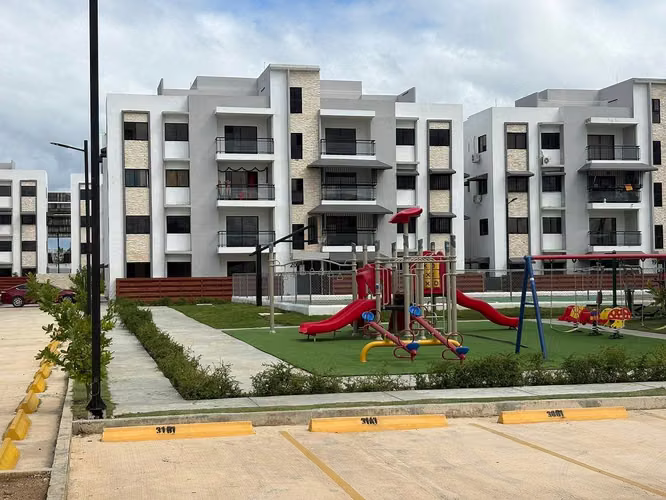 Apartamento NUEVO con patio, 3 parqueos y áreas sociales en Proyecto Cerrado,SDE