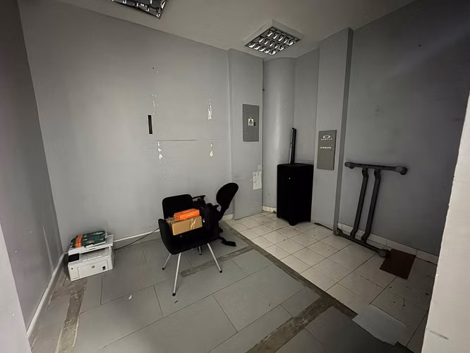 Excelente Local Comercial en Sambil en alquiler o venta - Imagen 3