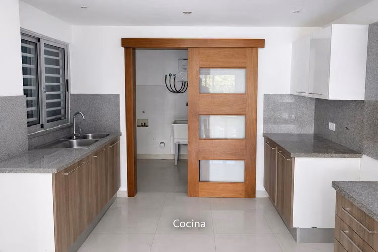 Apartamento de 130 m² con amplia terraza privada en El Vergel