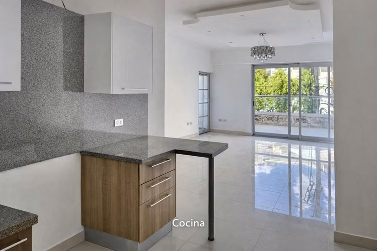 Apartamento de 130 m² con amplia terraza privada en El Vergel